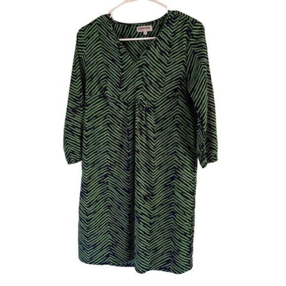 Buckhead Bettie's Boutique Shift Dress Green and Navy. Size Small. - Picture 2 of 6